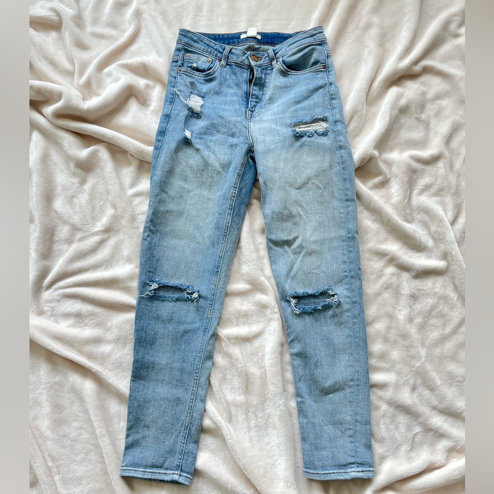 H&M Distressed Skinny Jeans